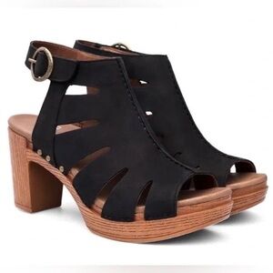 Dansko Demetra Black Leather Cutout Sandals – Sz 40 (US 10-10.5)